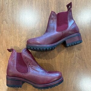 Bueno burgundy ankle boots